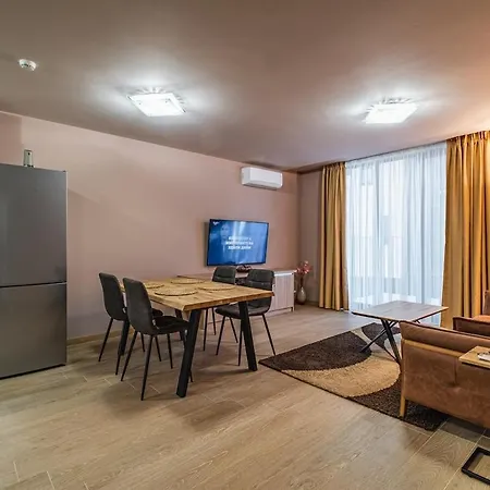 N Vaptsarov Sea Garden Апартаменты