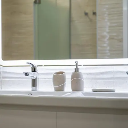 Апартаменты N Vaptsarov Sea Garden