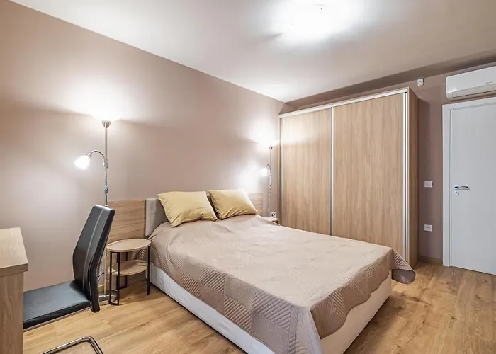 Apartament N Vaptsarov Sea Garden