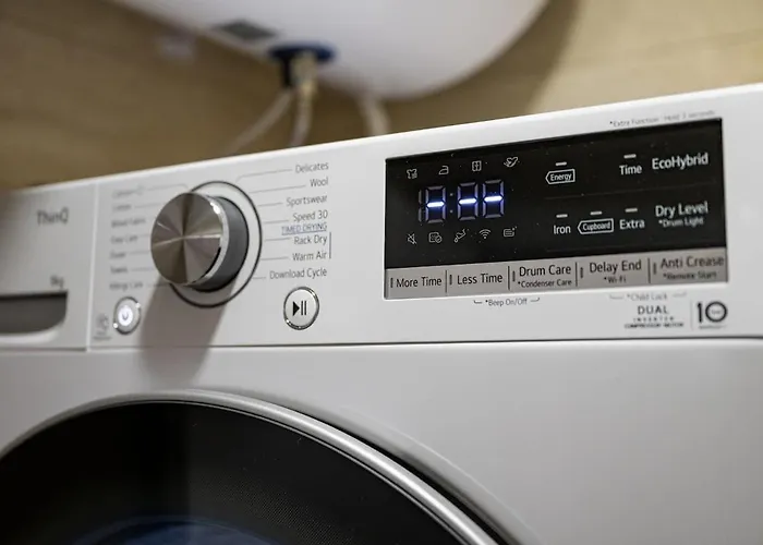 N Vaptsarov Sea Garden * Warna