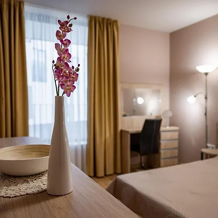 Apartment N Vaptsarov Sea Garden