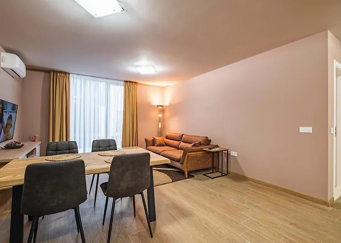 Apartment N Vaptsarov Sea Garden