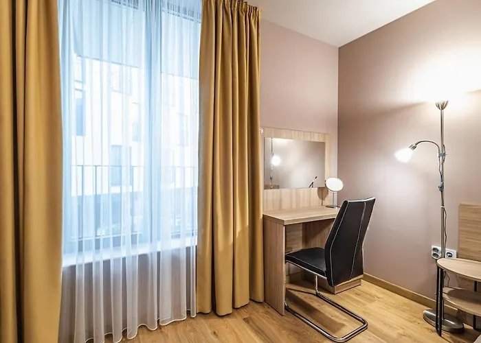 N Vaptsarov Sea Garden *